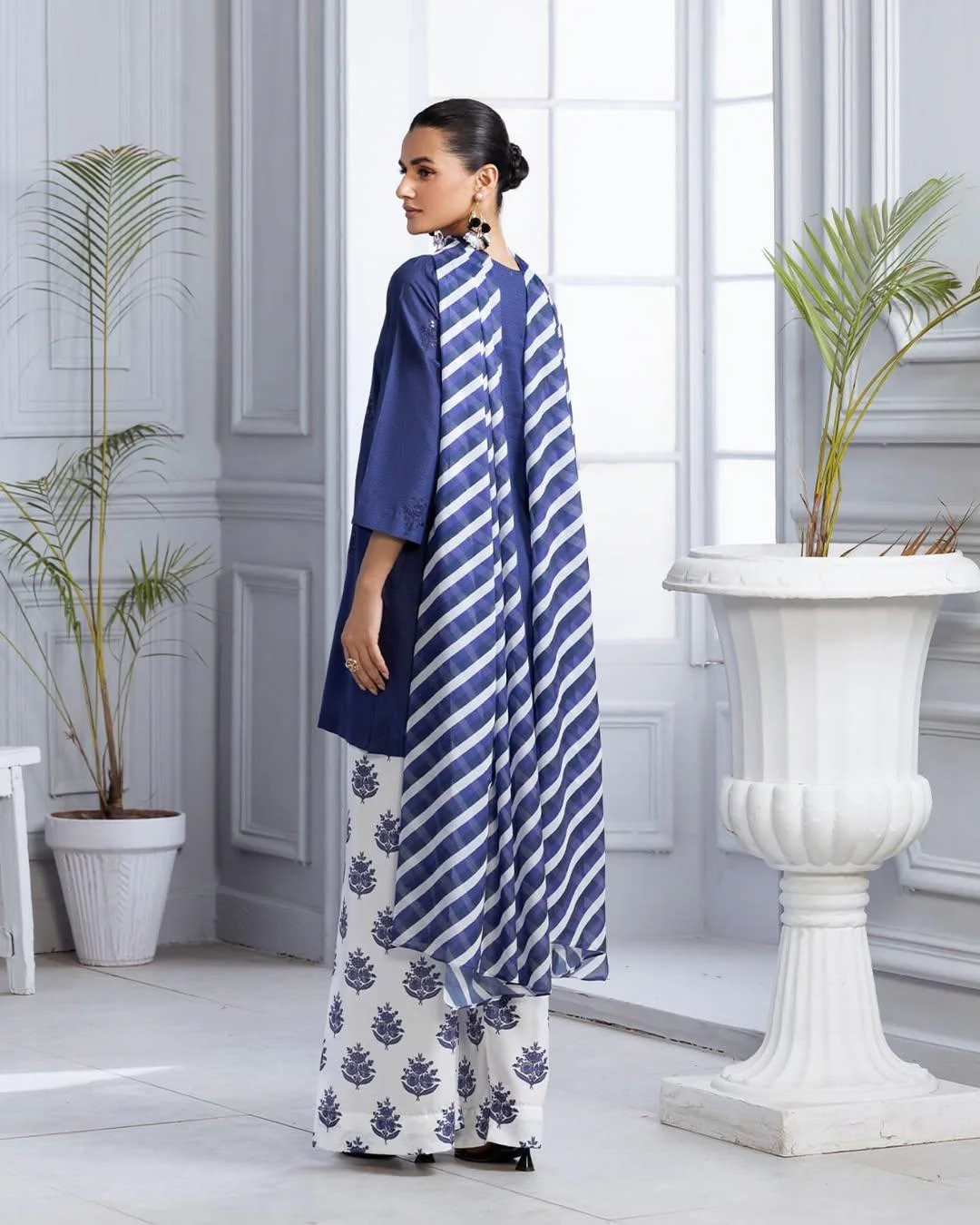 Blue Bloom Emb 3pc - Image 8