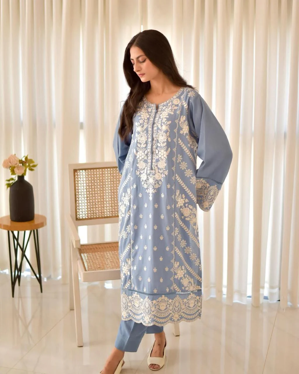 Sanober Emb 3pc - Image 7